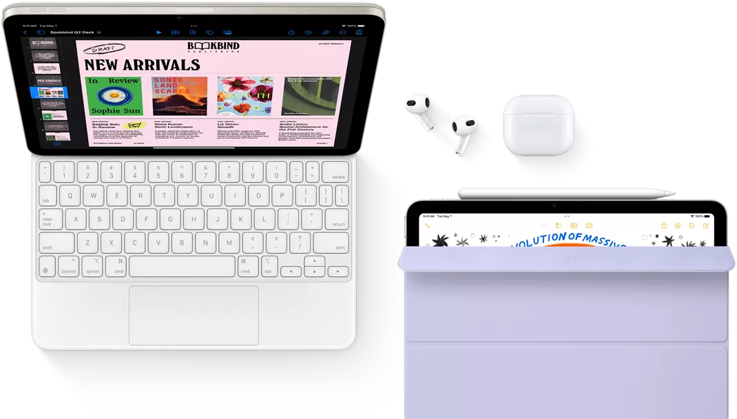 Un iPad Air conectado al Magic Keyboard, con Airpods Pro, Apple Pencil Pro y accesorios Smart Folio